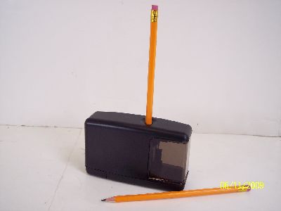 B/O PENCIL SHARPENER